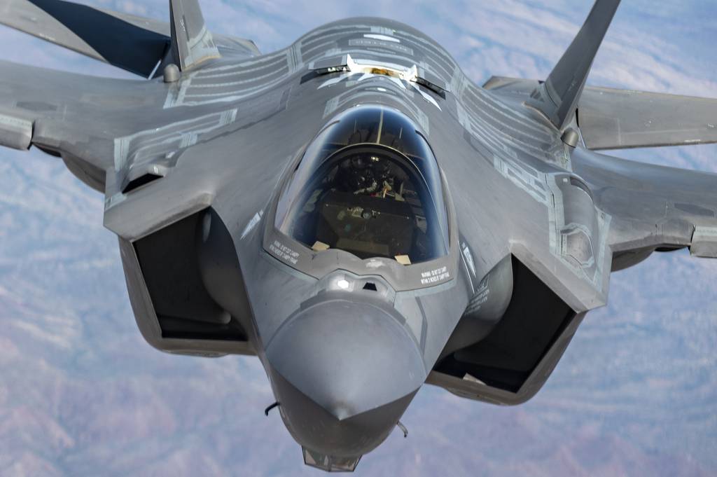 An F-35A Lightning II assigned to Luke Air Force Base, Ariz., prepares to be refueled by a KC-135 Stratotanker assigned to the 161st Air Refueling Wing during a local sortie, Sept. 16, 2022. (Staff Sgt. James A. Richardson Jr./Air Force)