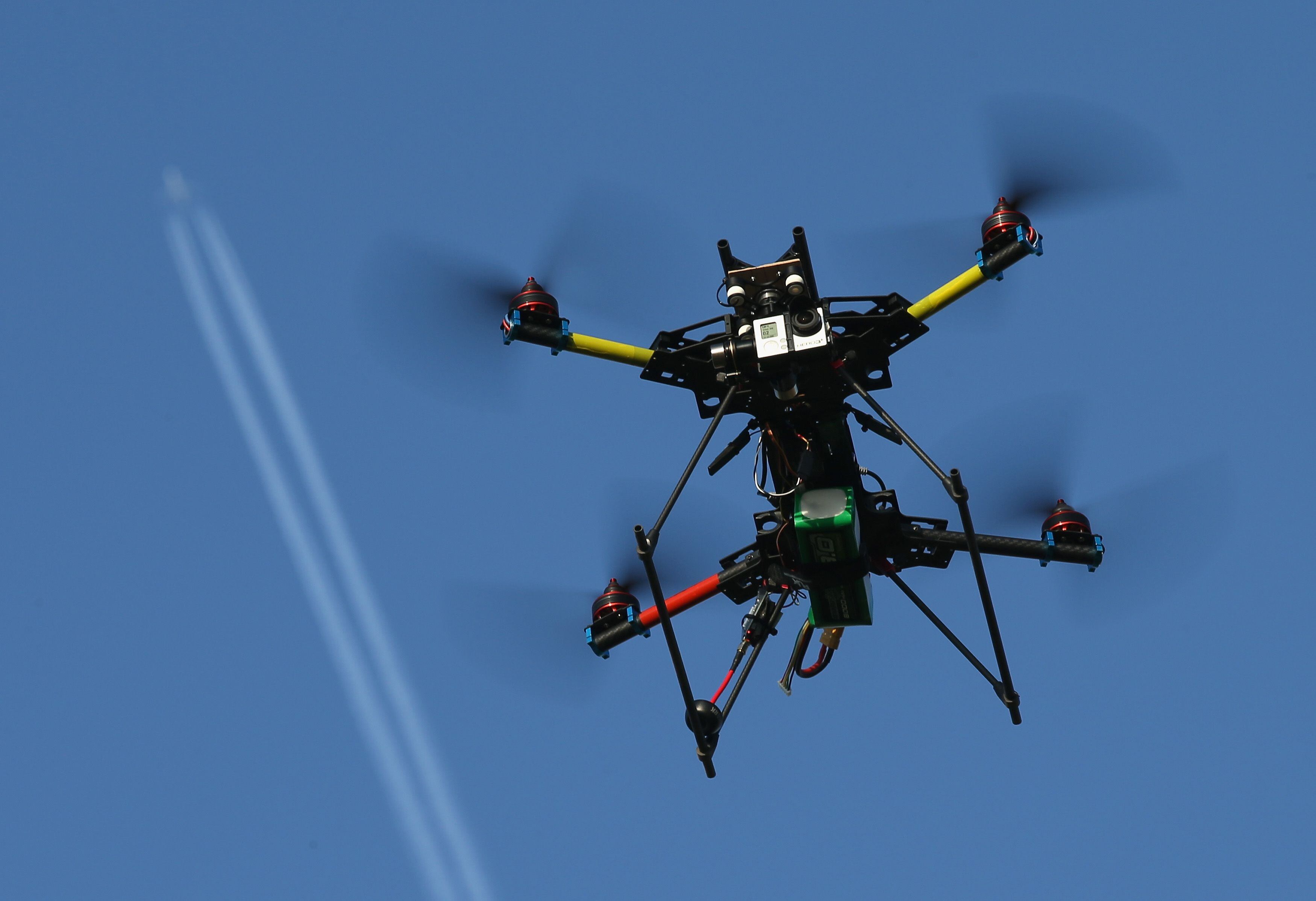 Roam quadcopter drone hotsell
